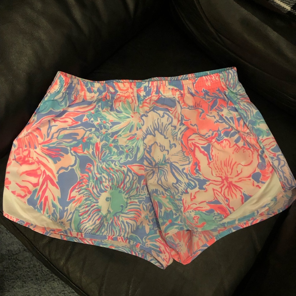 Lilly Pulitzer ocean trail shorts